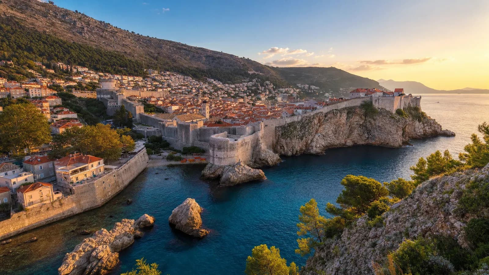 Dubrovnik, travel guide hero image