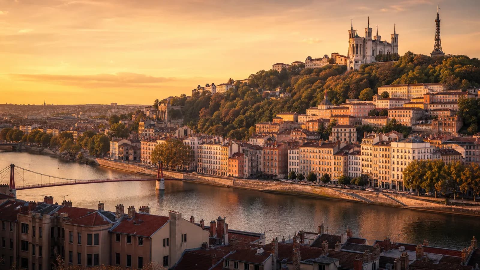 Lyon, travel guide hero image