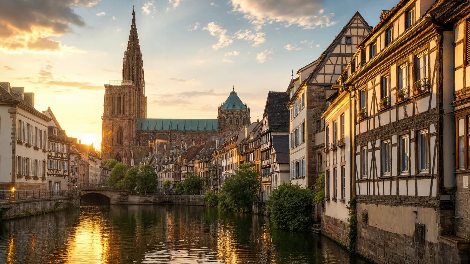 Strasbourg, travel guide hero image