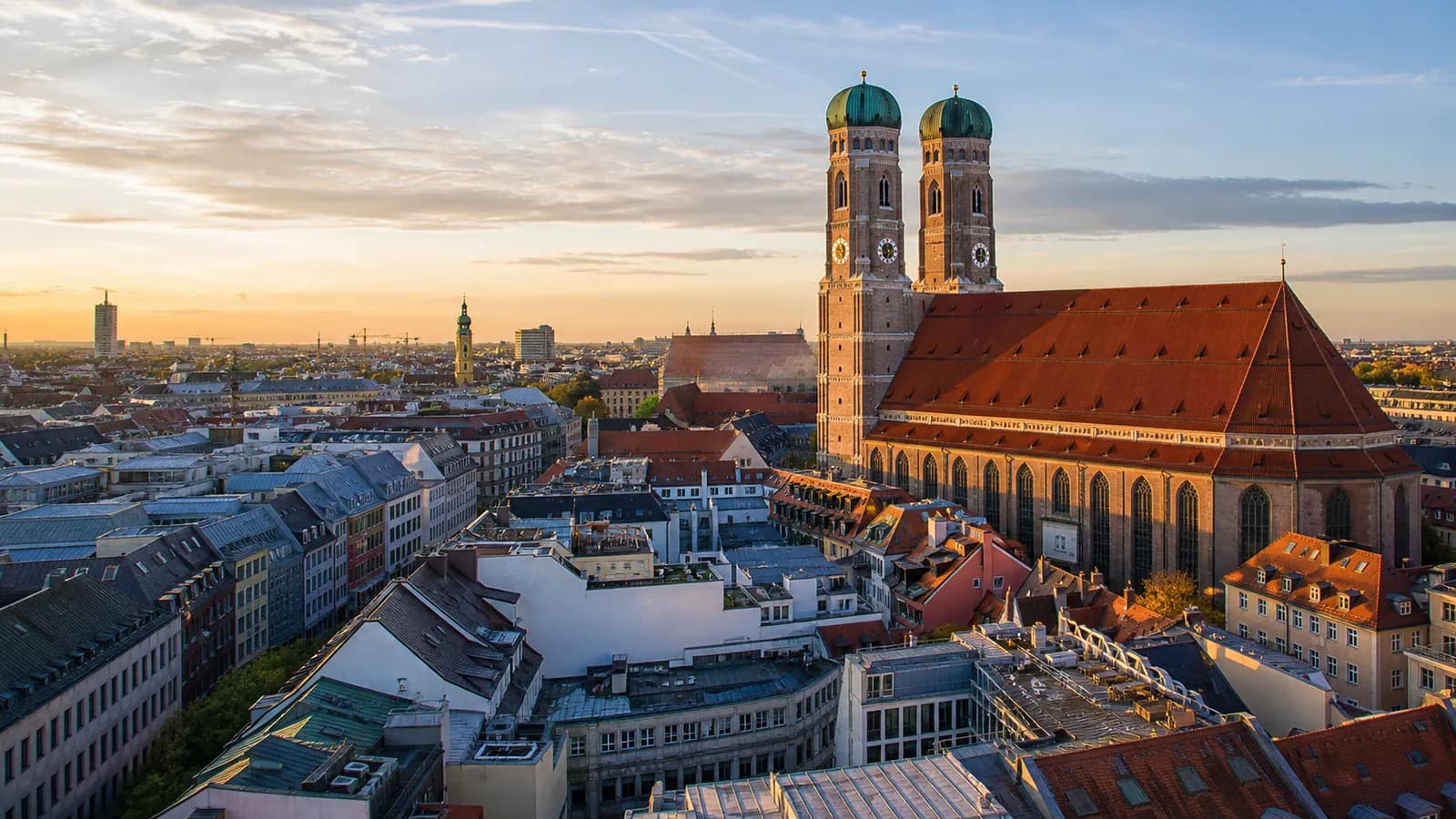 Munich, travel guide hero image