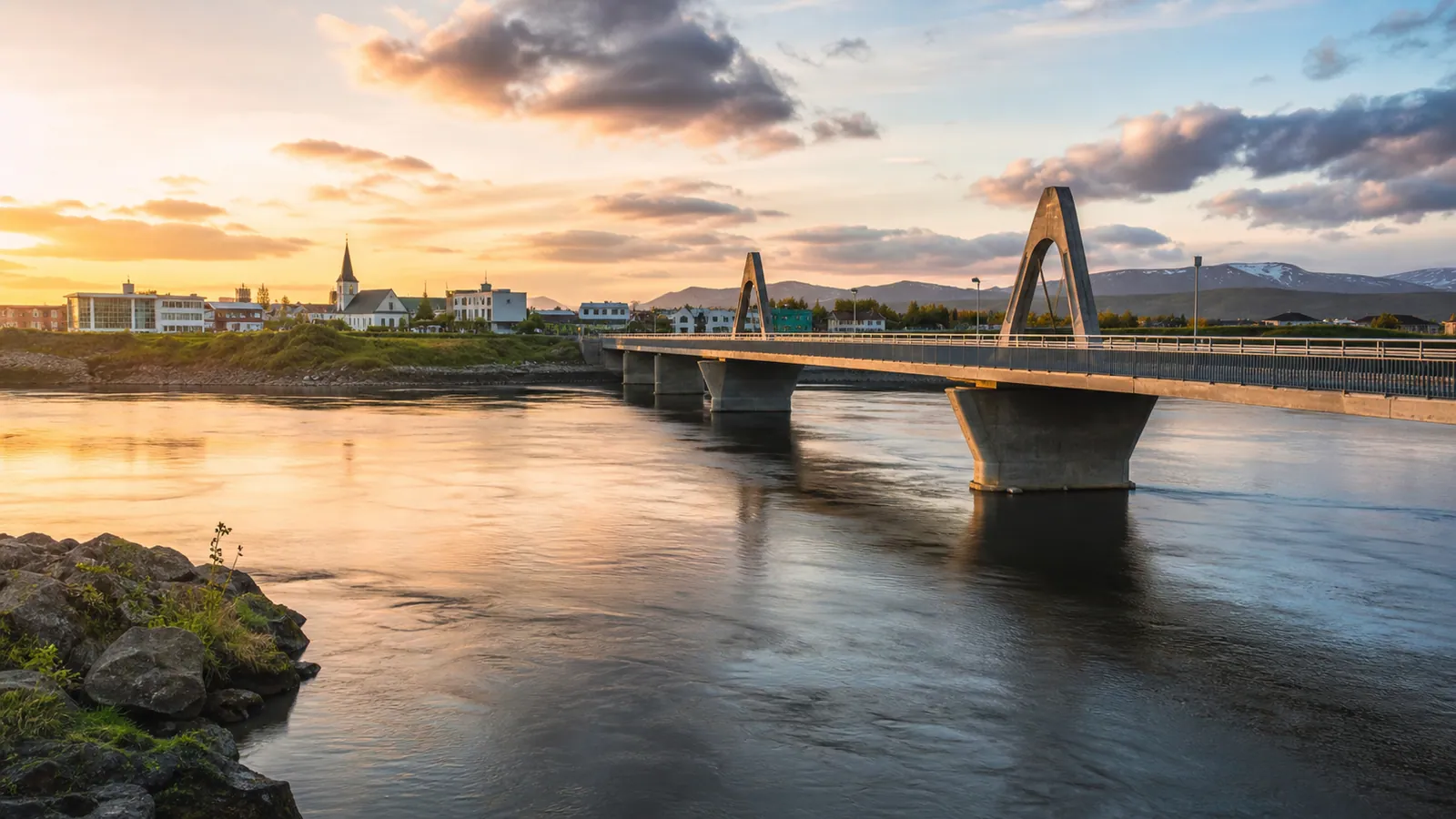Selfoss, travel guide hero image