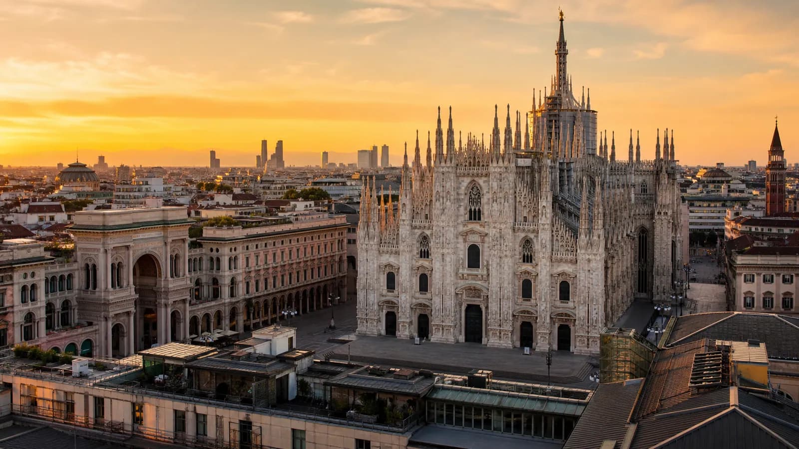 Milan, travel guide hero image