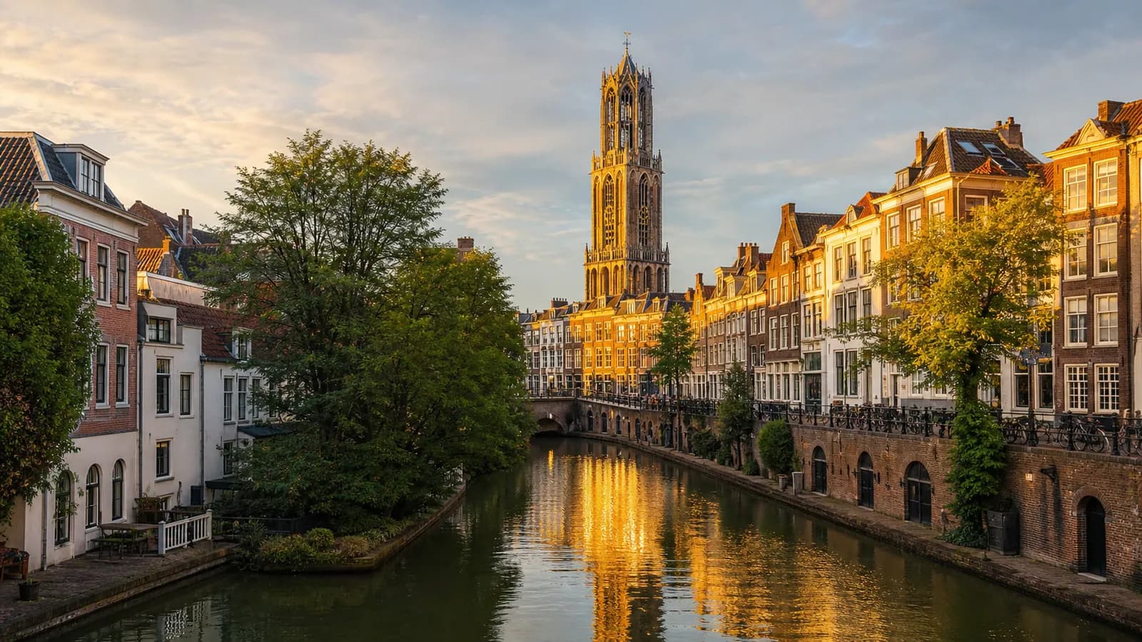 Utrecht, travel guide hero image