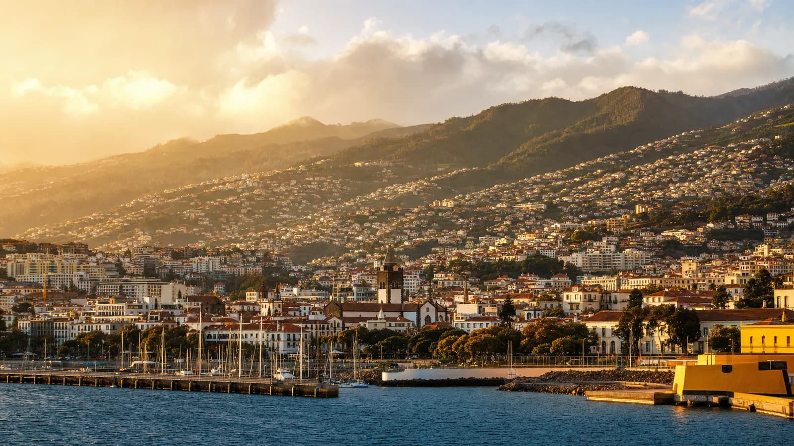 Funchal, travel guide hero image