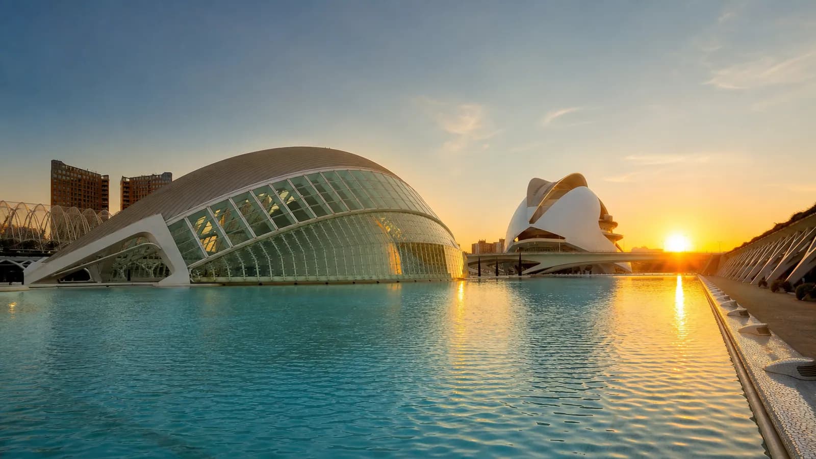 Valencia, travel guide hero image