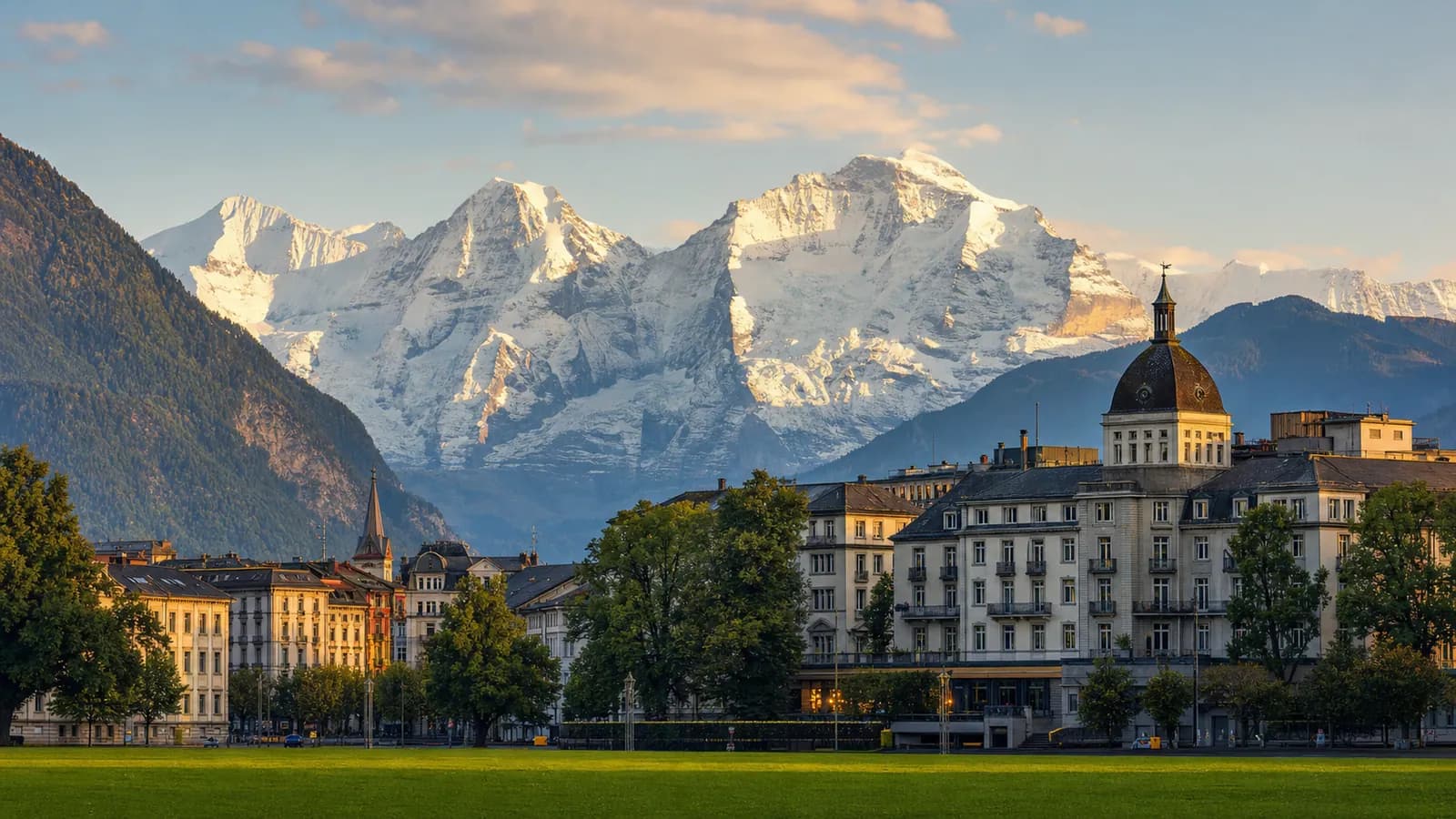 Interlaken, travel guide hero image