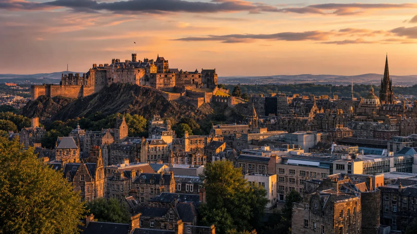 Edinburgh, travel guide hero image