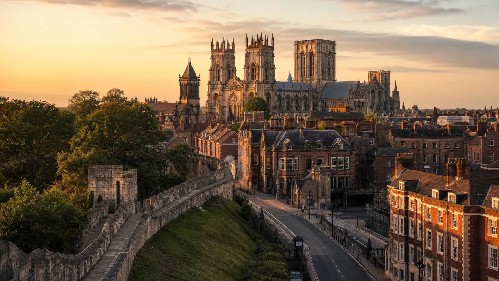 York, travel guide hero image